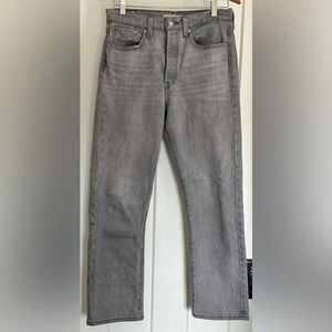 Levi’s Wedgie Straight denim size 30/28 Gray distressed color